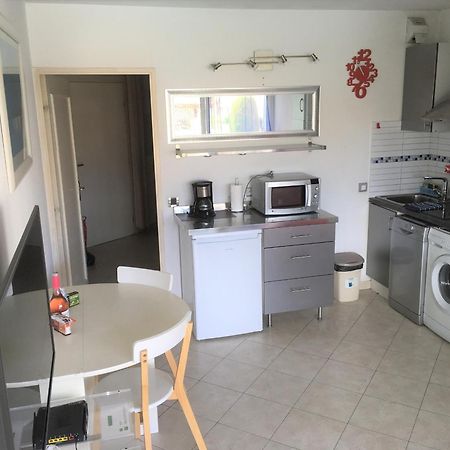 Agreable Appartement 4 Personnes A Villeneuve-Loubet Plage, Piscine, Mer, Commerces A Proximite Екстериор снимка